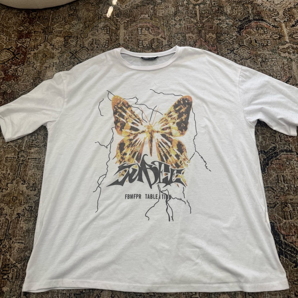 SHEIN White Casual T-Shirt